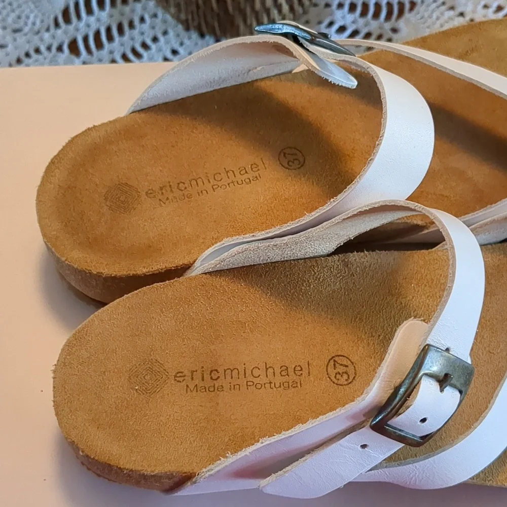 Eric Michael White Leather Adjustable Strap Low Wedge Sandals 37 - Picture 2 of 12